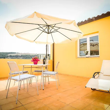 Ibla For Family And Friends Guest house